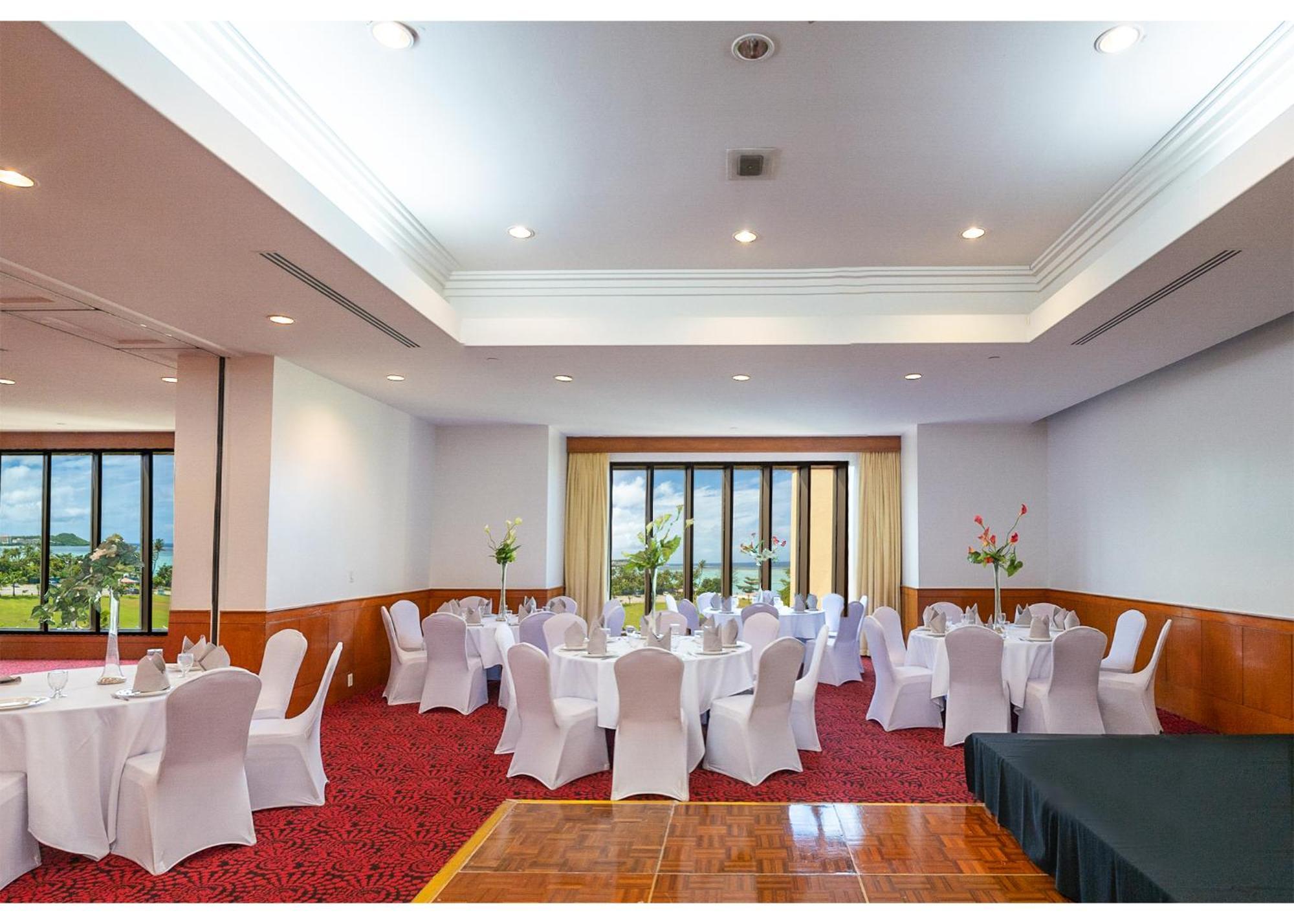 Holiday Resort & Spa Guam Tumon Bagian luar foto