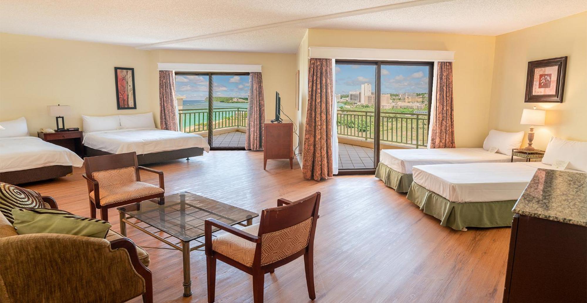 Holiday Resort & Spa Guam Tumon Bagian luar foto